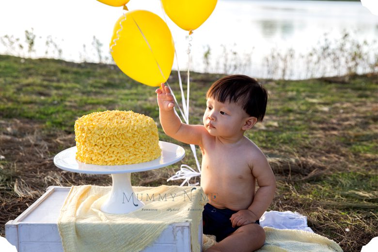 Brisbane Child Cake Smash Family Baby Newborn Photographer